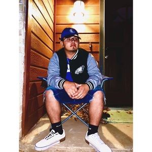 Meet your Posher, Elvis